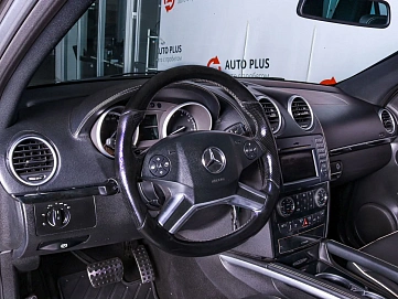 Mercedes-Benz M-Класс, 2011г., полный привод, автомат