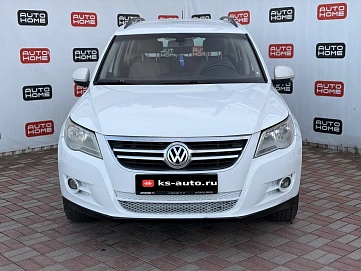 Volkswagen Tiguan, 2010г., передний привод, механика