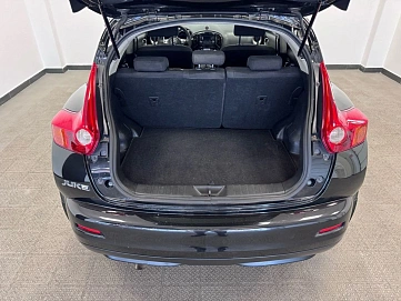 Nissan Juke, 2011г., полный привод, вариатор