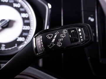 Volkswagen Touareg, 2022г., полный привод, автомат