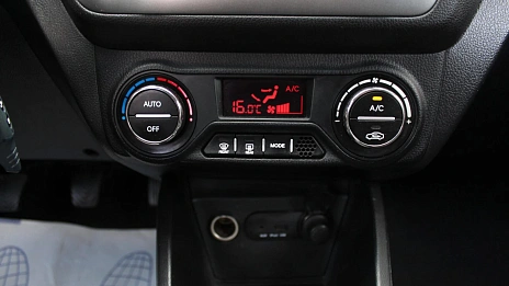 Kia Rio, 2013г., передний привод, механика