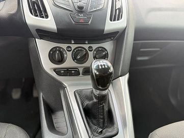 Ford Focus, 2013г., передний привод, механика