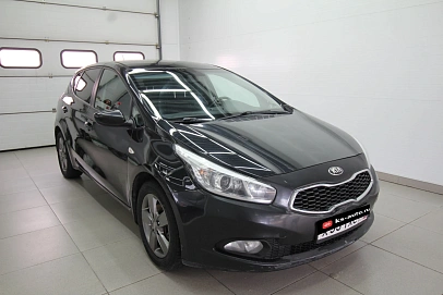 Kia Ceed, 2012г., передний привод, автомат