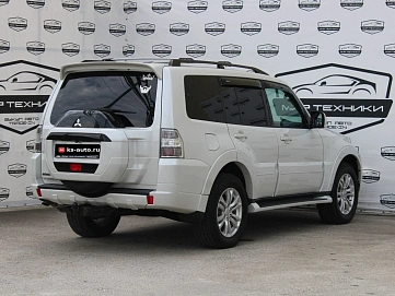 Mitsubishi Pajero, 2015г., полный привод, автомат