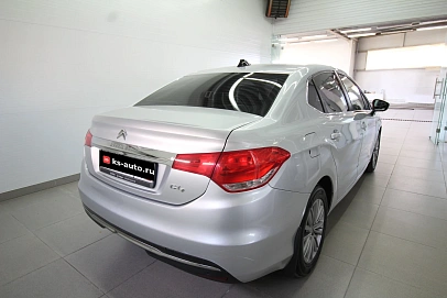 Citroen C4, 2015г., передний привод, автомат