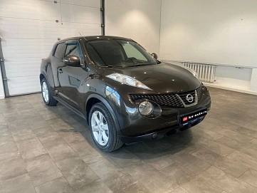 Nissan Juke, 2011г., передний привод, вариатор