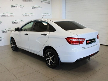 Lada (ВАЗ) Vesta, 2016г., передний привод, механика
