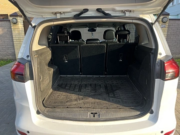 Opel Zafira, 2013г., передний привод, механика