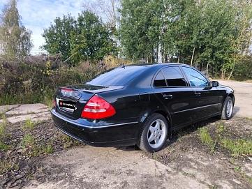 Mercedes-Benz E-Класс, 2002г., задний привод, автомат