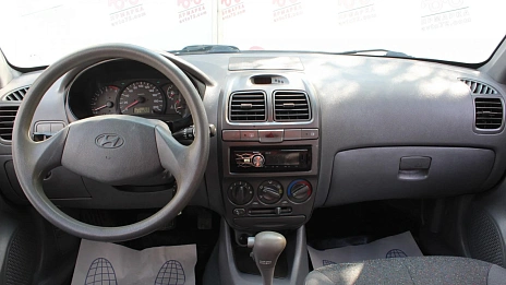 Hyundai Accent, 2008г., передний привод, механика
