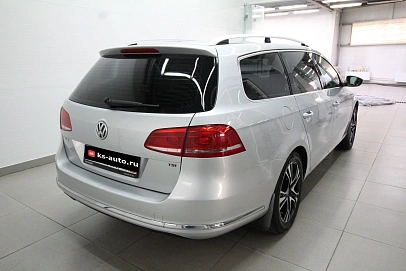 Volkswagen Passat, 2013г., передний привод, робот