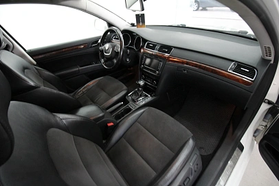 Skoda Superb, 2012г., передний привод, автомат