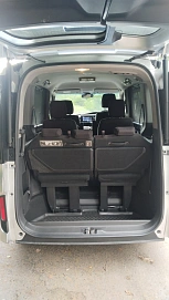 Honda Stepwgn, 2018г., передний привод, вариатор