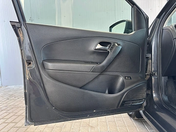 Volkswagen Polo, 2012г., передний привод, механика