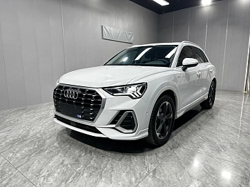 Audi Q3, 2023г., передний привод, робот