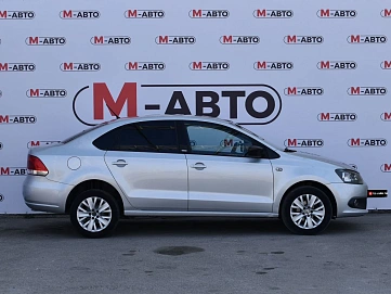Volkswagen Polo, 2014г., передний привод, автомат