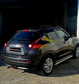 Nissan Juke, 2011г., полный привод, вариатор