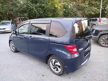 Honda Freed, 2011г., передний привод, вариатор