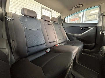 Hyundai Elantra, 2011г., передний привод, автомат