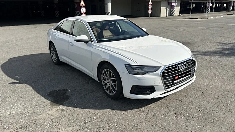 Audi A6, 2020г, передний привод, робот