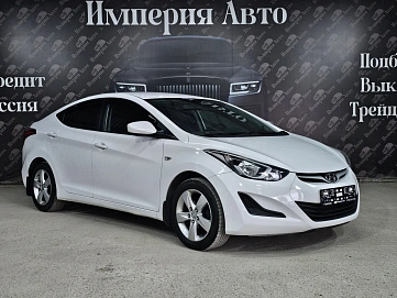 Hyundai Elantra, 2015г., передний привод, автомат