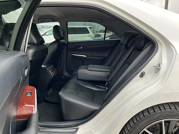 Toyota Camry, 2013г., передний привод, автомат