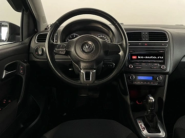 Volkswagen Polo, 2010г., передний привод, робот