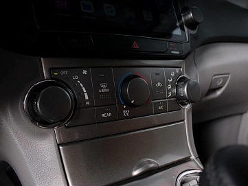 Toyota Highlander, 2014г., полный привод, автомат