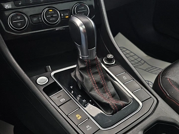 Volkswagen Jetta, 2019г., передний привод, робот
