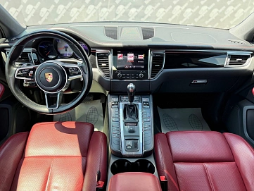 Porsche Macan, 2017г., полный привод, робот