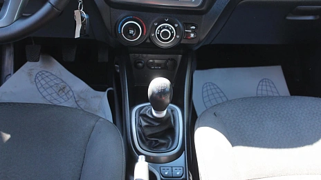 Kia Rio, 2013г., передний привод, механика
