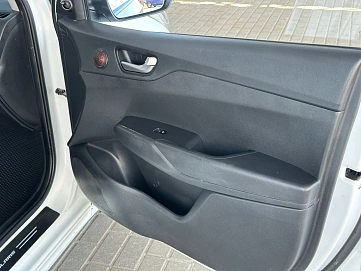 Hyundai Solaris, 2018г., передний привод, автомат