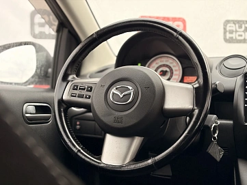 Mazda 2, 2009г., передний привод, автомат