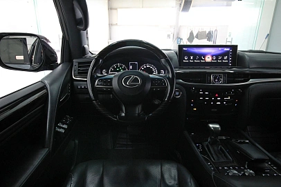 Lexus LX, 2018г., полный привод, автомат