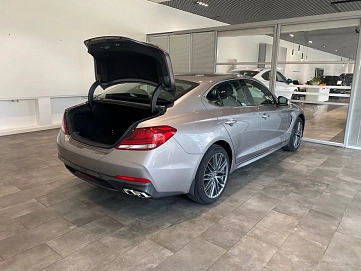 Genesis G70, 2020г., полный привод, автомат
