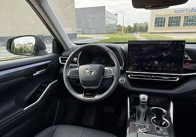 Toyota Highlander, 2026г, полный привод, автомат
