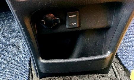 Toyota Voxy, 2017г., передний привод, вариатор