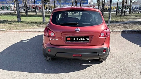 Nissan Qashqai, 2007г., передний привод, вариатор