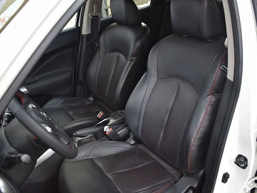 Nissan Juke, 2013г., передний привод, вариатор