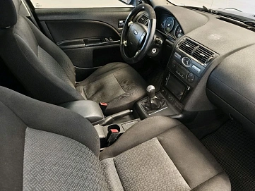Ford Mondeo, 2006г., передний привод, механика