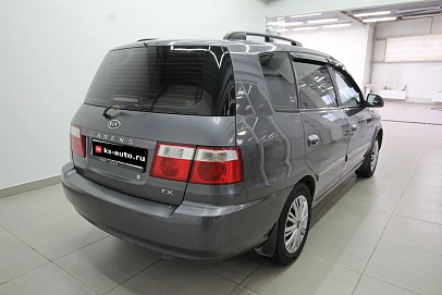 Kia Carens, 2006г., передний привод, автомат