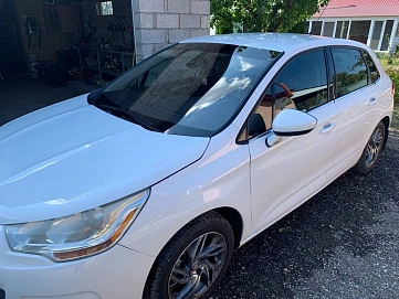 Citroen C4, 2012г., передний привод, механика