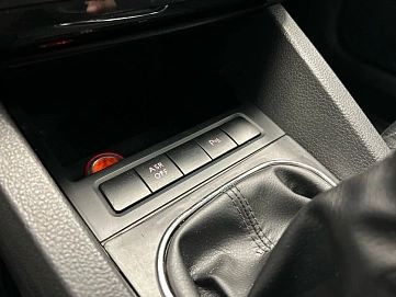Volkswagen Jetta, 2014г., передний привод, механика