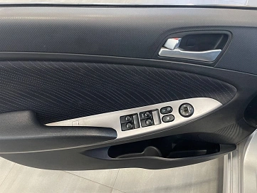 Hyundai Solaris, 2014г., передний привод, автомат