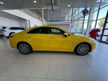 Mercedes-Benz CLA, 2021г., передний привод, робот