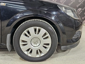 Opel Astra GTC, 2008г., передний привод, робот