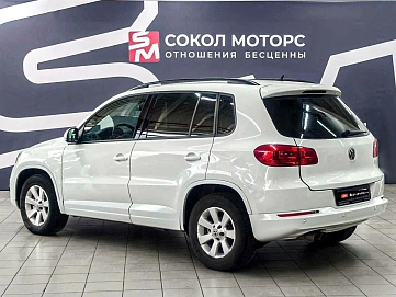 Volkswagen Tiguan, 2013г., полный привод, механика