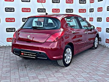 Peugeot 308, 2008г., передний привод, автомат