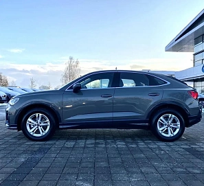 Audi Q3, 2022г., передний привод, робот