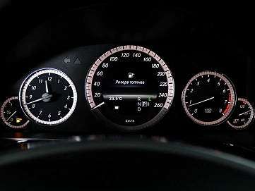 Mercedes-Benz E-Класс, 2013г., задний привод, автомат
